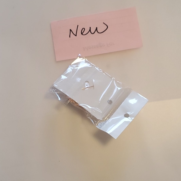 @new@ brooch - Picture 2 of 2